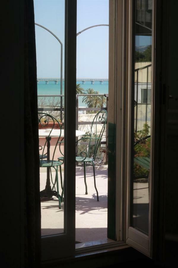 La Dolce Vista - B&B Di Charme Manfredonia Bagian luar foto